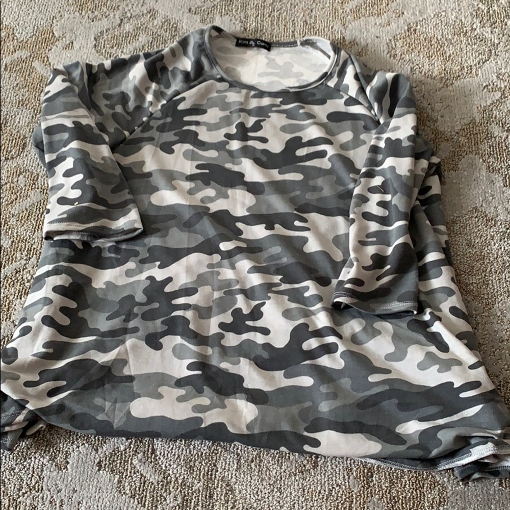 Half Sleeve, Black and White Camo, Flair Bottom